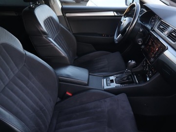 Skoda Superb III Kombi 2.0 TSI 280KM 2018 Skoda Superb 2.0 TSI, Serwis ASO, 4X4, Automat, zdjęcie 8