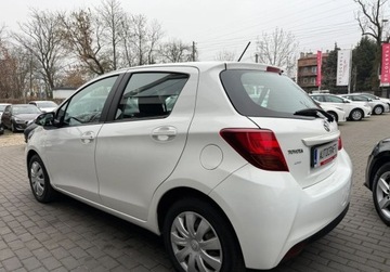 Toyota Yaris III Hatchback 5d Facelifting 1.33 Dual VVT-i 99KM 2016 Toyota Yaris Automat, salon Polska, Kamera cofania, 53 tys km 1.3 Benzyna, zdjęcie 24