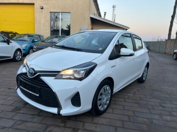 Toyota Yaris III Hatchback 5d Facelifting Hybrid 100KM 2016 Toyota Yaris hybrid-2-osobowy-Homol. ciężarowy-Automatic