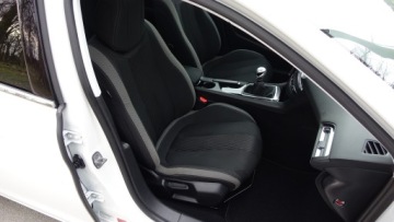 Peugeot 308 II SW 1.2 PureTech 130KM 2015 308 .. Panorama .. Ledy .. Nawigacja .. Kamera .. 2 x PDC .. Klimatronik ., zdjęcie 13