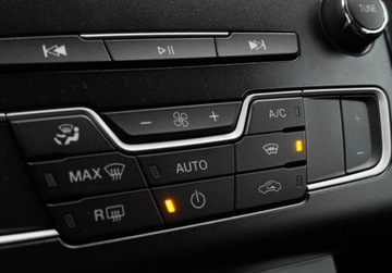 Ford Mondeo V Kombi 2.0 TDCi 150KM 2019 Ford Mondeo 2.0 EcoBlue 150KM Pakiet Busuiess Kamera HAK Full LED Salon PL, zdjęcie 24