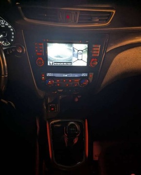 Nissan Qashqai II Crossover 1.2 DIG-T 115KM 2014 Nissan Qashqai Nissan Qashqai bogata wersja 1.2 Benzyna 115KM, zdjęcie 2