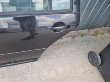 DVEŘE LEVÉ ZADNÍ VW GOLF IV 4 KOMBI BORA L041