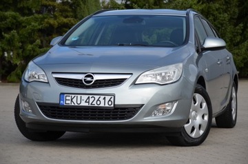 Opel Astra J Sports Tourer 1.4 Turbo ECOTEC 140KM 2012 ZAREJESTROWANA 1.4T 140KM SERWIS KLIMA PARKTRONIK GWARANCJA