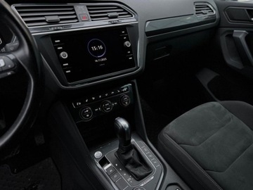 Volkswagen Tiguan II SUV 2.0 TSI 190KM 2020 Volkswagen Tiguan Volkswagen Tiguan 2.0 TSI 190 KM 4Motion DSG Highline 2, zdjęcie 11