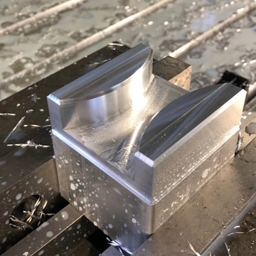 ОБРАБАТЫВАЮЩИЙ ЦЕНТР ФРЕЗЕРНЫЙ СТАНОК С ЧПУ CERTUS 1212 PRO ATC