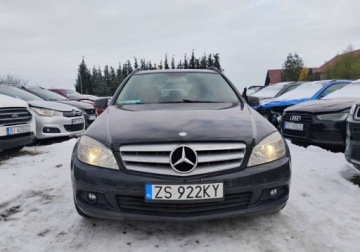 Mercedes Klasa C W204 Kombi T204 1.8 180 K 156KM 2008 Mercedes-Benz Klasa C 112008r. 1.8 Benzyna. Lekko uszkodzony lewy bok. Jez, zdjęcie 17