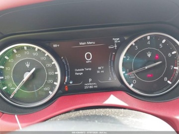 Maserati Levante 2021 Maserati Levante 2021 3.0l 3.0 Benzyna 345KM, zdjęcie 11