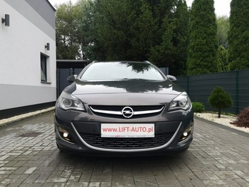 Opel Astra J Sports Tourer Facelifting 1.4 Turbo ECOTEC 140KM 2013 Opel Astra 1.4 16v 140KM Klimatronik Tempomat, zdjęcie 1