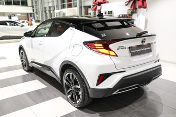 Toyota C-HR I Crossover Facelifting 1.8 Hybrid 122KM 2023 Toyota C-HR, zdjęcie 1