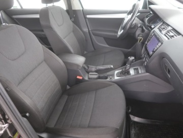 Skoda Octavia III Kombi 2.0 TDI CR DPF 150KM 2013 Skoda Octavia 2.0 TDI, Salon Polska, DSG, VAT 23%, zdjęcie 8