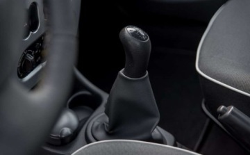 Dacia Logan I MCV 1.6 84KM 2012 Dacia Logan Dacia Logan 1.6 Ambiance 1.6 Benzyna 84KM, zdjęcie 7