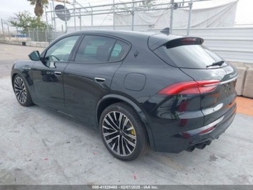 Maserati 2023 Maserati Grecale Modena, 2023r., 4x4, 2.0L 2.0 Benzyna 325KM, zdjęcie 2