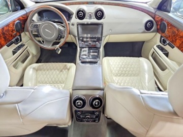 Jaguar XJ VII X351 2016 Jaguar XJ Portfolio 2016 3.0 Benzyna 340KM, zdjęcie 8
