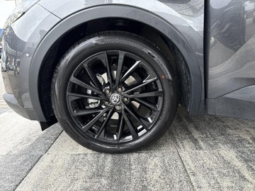 Toyota C-HR II SUV 2.0 Hybrid Dynamic Force 197KM 2024 Toyota C-HR 2.0 Hybrid GR Sport 2.0 Hybrid Dynamic, zdjęcie 18