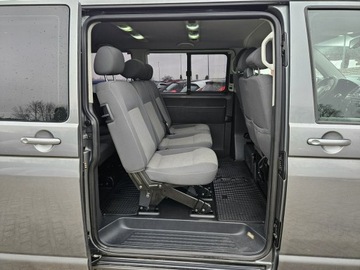 Volkswagen Caravelle T5 Caravelle Facelifting długi rozstaw osi 2.0 BiTDI 180KM 2012 Volkswagen Caravelle 2.0 TDI 180KM DSG 4Motion 9os, zdjęcie 5