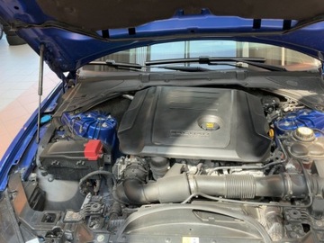 Jaguar XE Sedan 2.0 i4 180KM 2017 Jaguar XE 20d R-Sport, zdjęcie 15