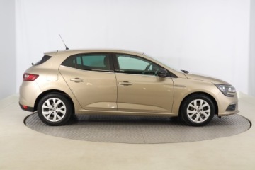 Renault Megane IV Hatchback 5d 1.6 SCe 114KM 2018 Renault Megane 1.6 SCe, Salon Polska, zdjęcie 5