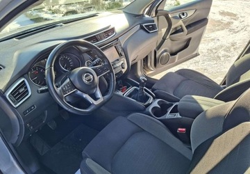 Nissan Qashqai II Crossover 1.6 DIG-T 163KM 2017 Nissan Qashqai Nissan Qashqai 1.6 DIG-T N-Connecta 1.6 Benzyna 163KM, zdjęcie 7