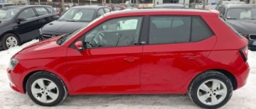 Skoda Fabia III Hatchback 1.2 TSI 90KM 2015 Skoda Fabia Skoda Fabia 1.2 TSI Cool Edition Red amp Grey 1.2 Benzyna, zdjęcie 32