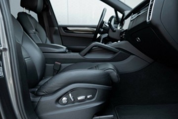 Porsche Cayenne III SUV 3.0 340KM 2019 Porsche Cayenne 3.0 Benzyna 340KM, zdjęcie 28