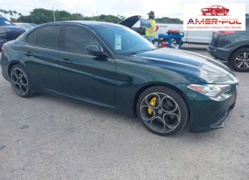 Alfa Romeo Giulia II Sedan Facelifting 2.0 Turbo 280KM 2021 Alfa Romeo Giulia 2021, 2.0L, TI SPORT, od ubezpieczalni 2.0 Benzyna 280KM