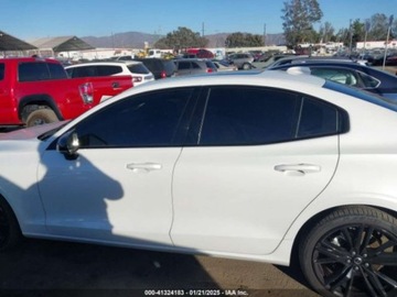 Volvo S60 III 2024 Volvo S60 B5 Plus Black Edition 2024 2.0l 2.0 Benzyna 247KM, zdjęcie 2