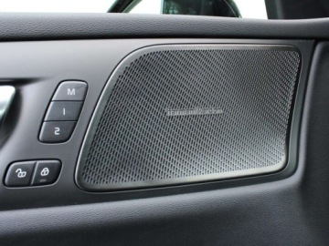 Volvo V60 II  2025 VOLVO V60 T6 AWD Plug-In Hybrid Plus Dark Combi 2.0 (398KM) 2025, zdjęcie 7