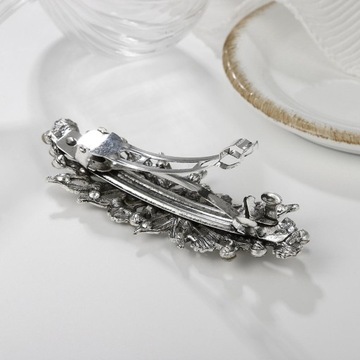 Заколка для волос с цветочным принтом. Повязка на голову в старинном стиле. Стильные заколки. Заколка для волос.