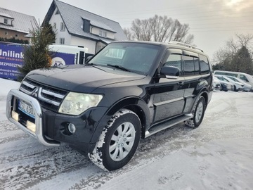 Mitsubishi Pajero IV SUV 5d 3.2 Di-DC 170KM 2009 Mitsubishi Pajero sprowadzony ubezpieczony zarejestrowany, zdjęcie 3
