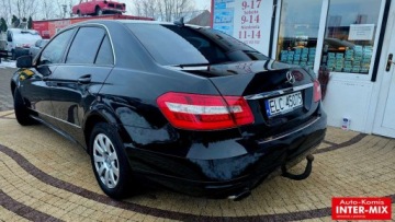 Mercedes Klasa E W212 Limuzyna 200 CGI BlueEFFICIENCY 184KM 2010 Mercedes-Benz Klasa E Zarejestrowany 100 bezwypadkowy 1.8 Benzyna 183KM, zdjęcie 3