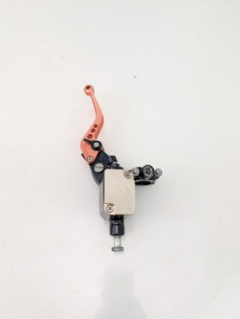 KTM DUKE 125 390 17-23 ПЕРЕДНИЙ ТОРМОЗНОЙ НАСОС