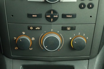 Opel Zafira B 1.9 CDTI ECOTEC 100KM 2006 Opel Zafira 1.9 CDTI, Salon Polska, 7 miejsc, zdjęcie 9