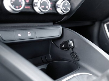 Разъем для зарядного устройства USB Fix Omega, водонепроницаемый, 12/24 В.