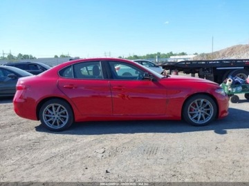 Alfa Romeo Giulia II 2023 Alfa Romeo Giulia 2023r., 4x4, 2.0L 2.0 Benzyna 28KM, zdjęcie 4