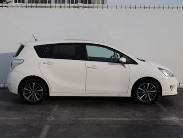 Toyota Verso Minivan Facelifting 1.8 Valvematic 147KM 2016 Toyota Verso 1.8 Valvematic, GAZ, Automat, Skóra, zdjęcie 5