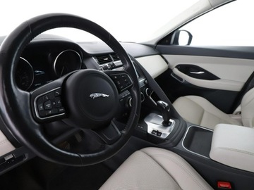 Jaguar E-Pace SUV 2.0 i4D 180KM 2018 Jaguar F-PACE 2.0d Automat S AWD Panorama, zdjęcie 13