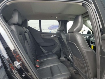 Volvo XC40 2024 Volvo XC 40 Plus 2024 2.0l 2.0 Benzyna 194KM, zdjęcie 2
