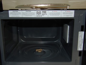MIKROFALÓWKA Russell Hobbs RHMM723B 17L
