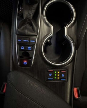 Toyota Camry IX Sedan 2.5 Hybrid Dynamic Force 218KM 2021 Toyota Camry Salon Polska Executive Pakiet VIP R CARS WARSZAWA 2.5 218KM, zdjęcie 17