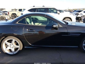 Mercedes SLK R172 2015 Mercedes-Benz SLK 250 2015 1.8 Benzyna 201KM, zdjęcie 6