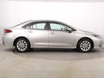 Toyota Corolla XII Sedan 1.5 VVT-i 125KM 2022 Toyota Corolla 1.5 VVT-i, Salon Polska, zdjęcie 5