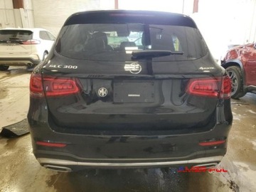 Mercedes GLC C253 2021 Mercedes-Benz GLC 2021, 4x4, 2,0L, od ubezpieczalni 2.0 Benzyna 255KM, zdjęcie 5