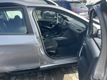 Peugeot 2008 I SUV Facelifting 1.6 BlueHDi 99KM 2018 Peugeot 2008 Podgrzewane fotle Climatronic, zdjęcie 6