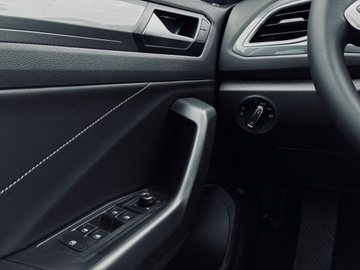 Volkswagen T-Roc I SUV Facelifting 1.5 TSI ACT 150KM 2025 Volkswagen T-Roc Final Edition 1.5 TSI 150 KM DSG, zdjęcie 20