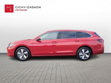 Volkswagen Passat B8 Variant Facelifting 1.5 TSI EVO 150KM 2025 Volkswagen Passat serwis ASO 2.0TDI 150KM bezwypadkow gwarancja pakiety ka, zdjęcie 1