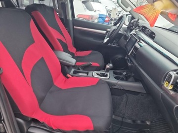 Toyota Hilux VIII Podwójna kabina 2.4 D-4D 150KM 2019 Toyota Hilux 2.4 D-4D Double Cab SR5 4x4 Toyota Hi, zdjęcie 9