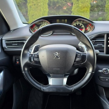 Peugeot 308 II SW Facelifting 1.2 PureTech 130KM 2019 Peugeot 308 T9 1.2 Benzyna PureTech 130 S&amp;S, zdjęcie 25