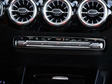 Mercedes GLA II Off-roader Facelifting 1.3 200 163KM 2025 MERCEDES-BENZ GLA 200 AMG Line Suv 1.3 (163KM) 2025, zdjęcie 7