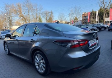 Toyota Camry IX Sedan 2.5 Hybrid Dynamic Force 218KM 2021 Toyota Camry salon Polska, FV-VAT 23, serwis ASO, Gwarancja 2.5 Hybryda, zdjęcie 28